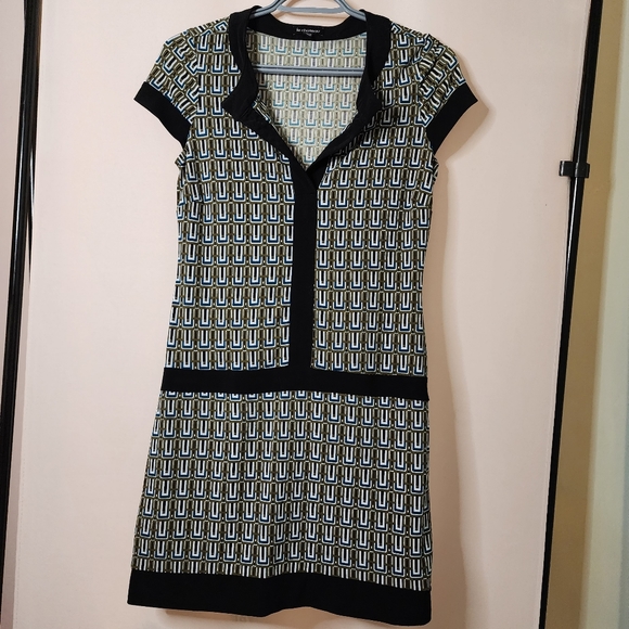 Retro 60s, 70s inspired mini dress, size extra small, le Chateau - Picture 6 of 6